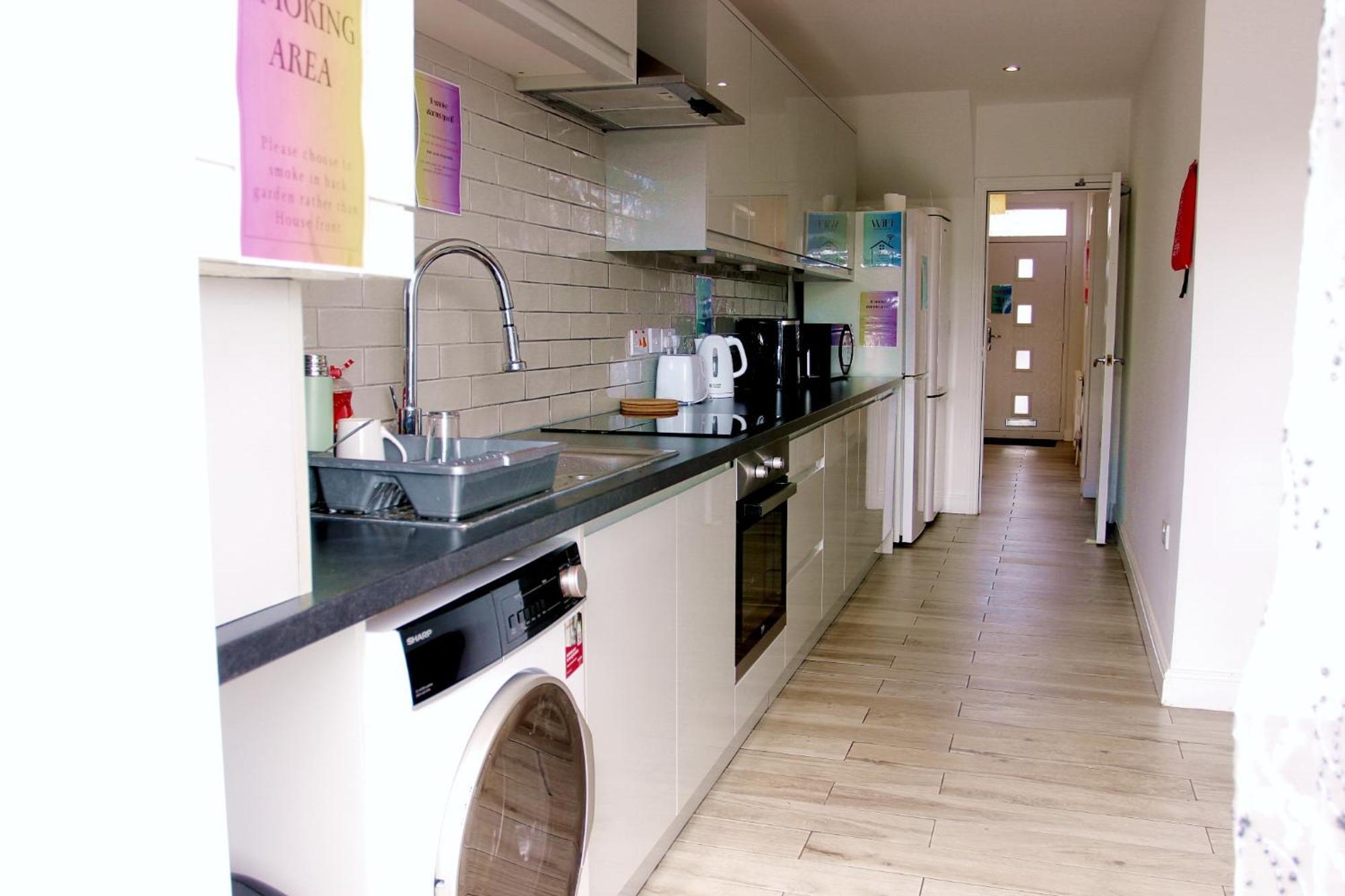 House Share With Few Ensuite Rooms Near Southmead Bristol Exterior foto